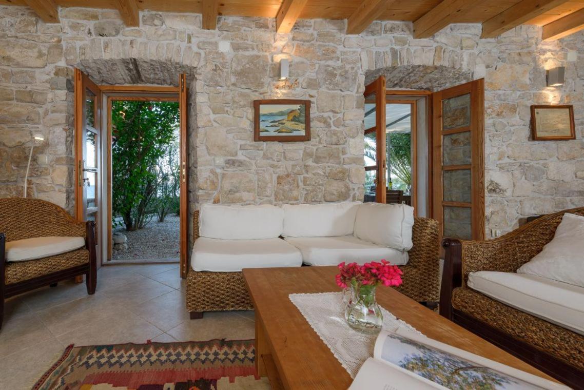 Luxury Beachfront Villa Mare With Private Pool At The Beach Orebic - Peljesac Екстер'єр фото