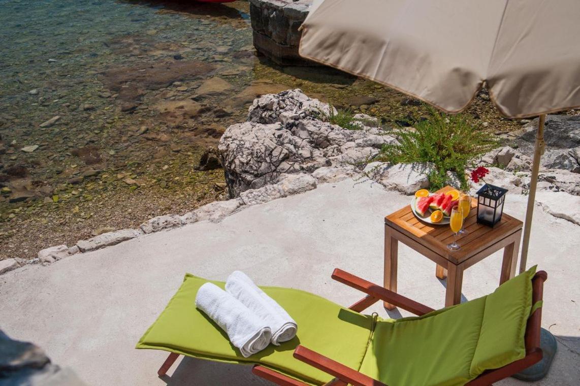 Luxury Beachfront Villa Mare With Private Pool At The Beach Orebic - Peljesac Екстер'єр фото