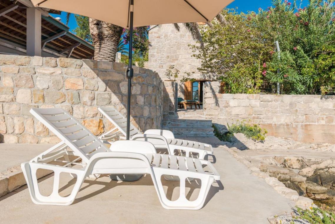 Luxury Beachfront Villa Mare With Private Pool At The Beach Orebic - Peljesac Екстер'єр фото